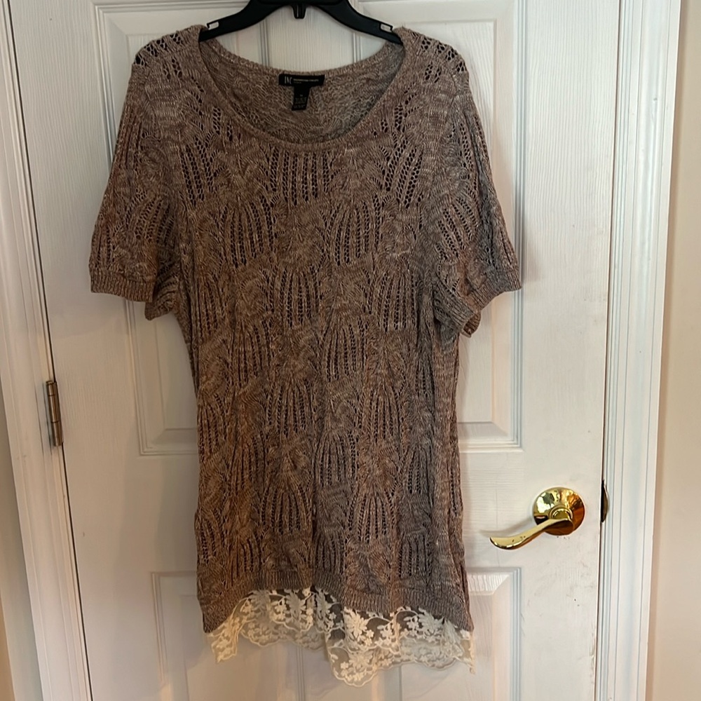 Inc long sweater size 1x like new beige lace bottom